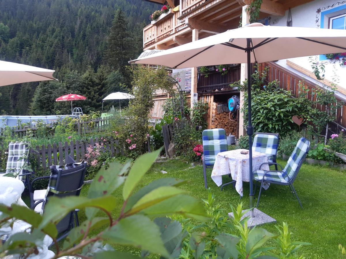 Bed & Breakfast Dolomiti Bey Haus Pinter Assling Esterno foto