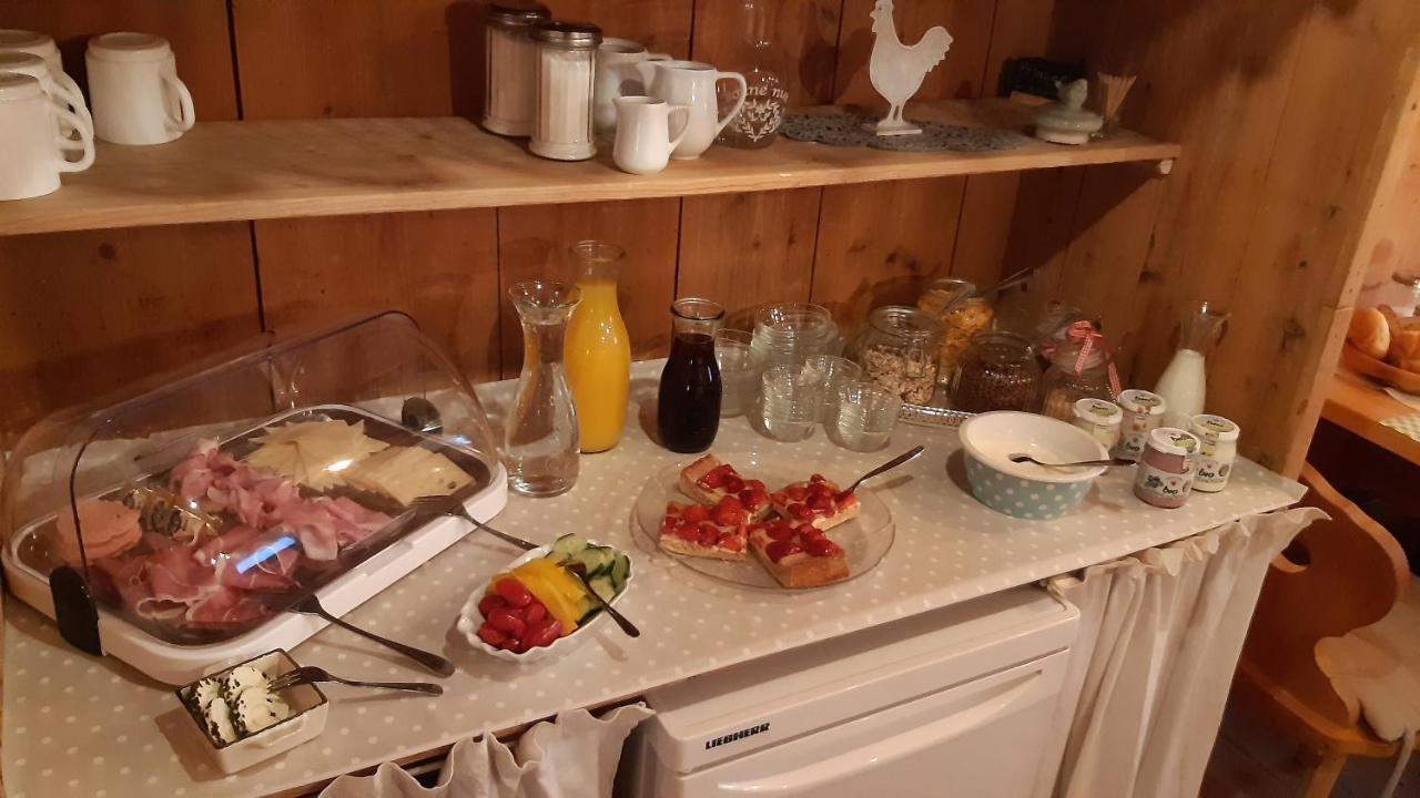 Bed & Breakfast Dolomiti Bey Haus Pinter Assling Esterno foto